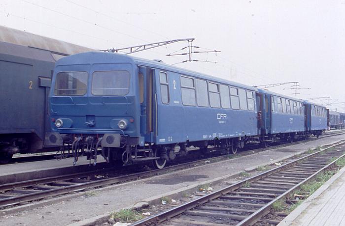 19900725-902486-CFR-Triebwagen.jpg